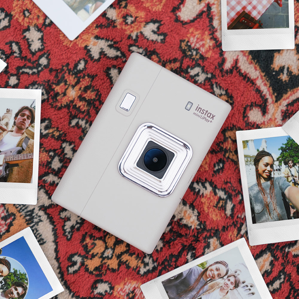 Kit Cámara instax mini LiPlay+ + Marco Magnético + Película + Accesorios