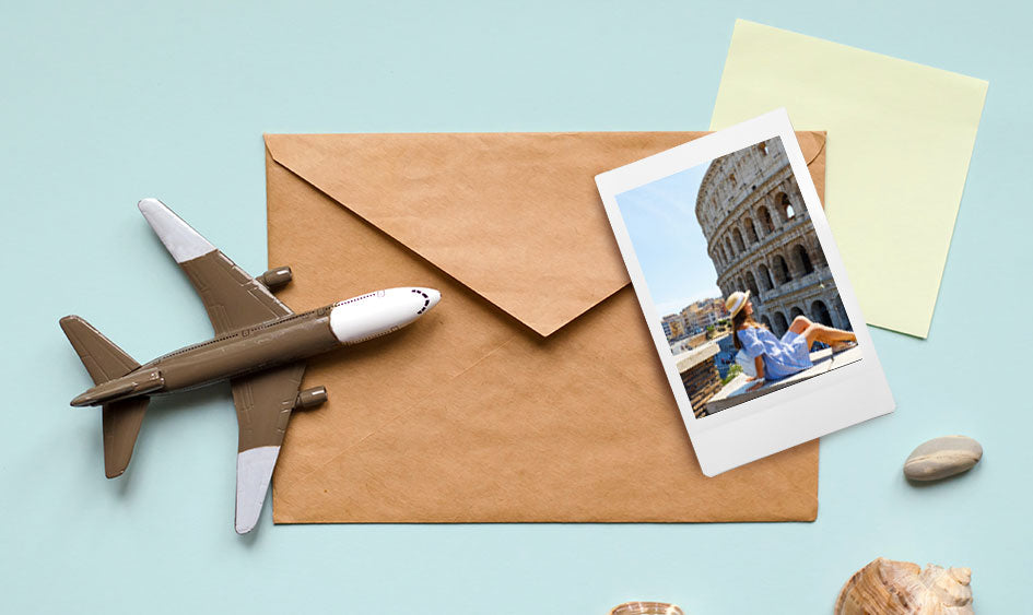 Convierte tus instax en postales y envíalas a tus amigos