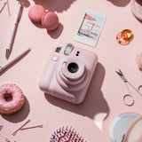 Paquete Instax Cámara Mini 12 + Marco de Madera + Accesorios