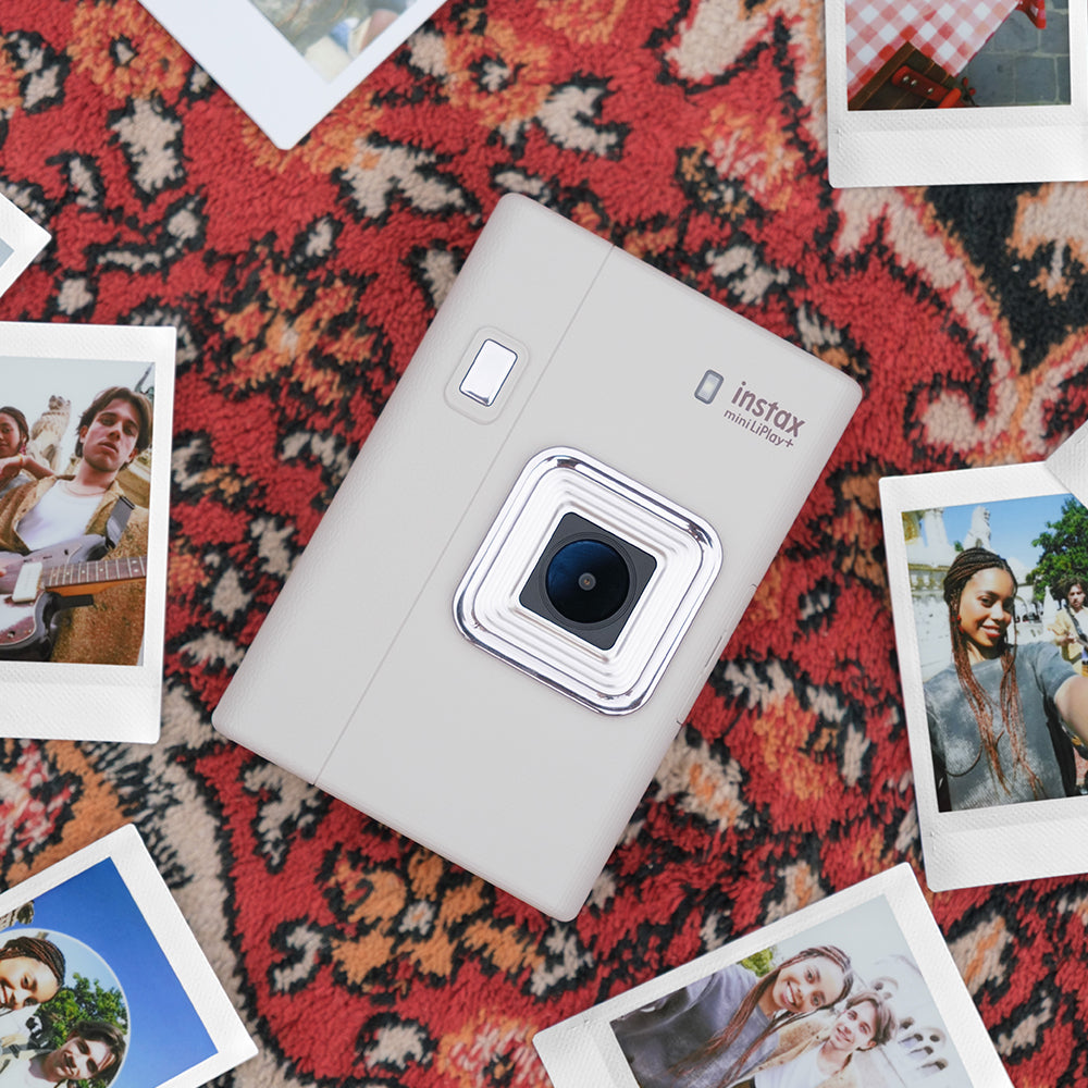 Kit Cámara instax mini LiPlay+ con Funda + Película + Accesorios