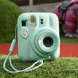 Kit Cámara Instantánea Instax Mini 13 + Marco Magnético + Película + Accesorios